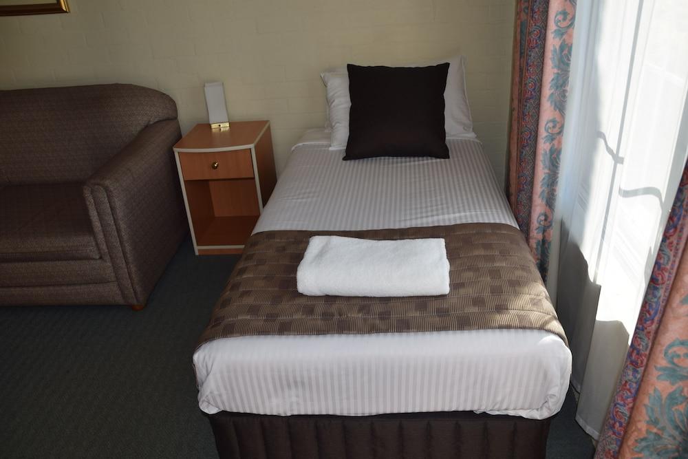 Best Western Coachman'S Inn Motel Bathurst Exterior foto